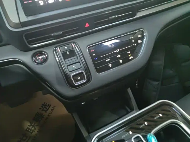 Honda Odyssey — Фото автомобиля 13