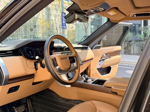 Land Rover Range Rover — Фото автомобиля 6