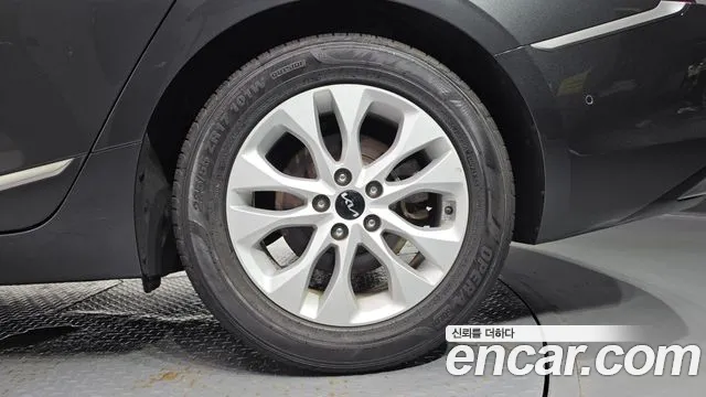 Kia K8 2.5 Бензин 2WD — Фото автомобиля 21
