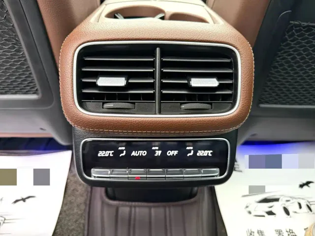 Mercedes-Benz GLE-Class — Фото автомобиля 15