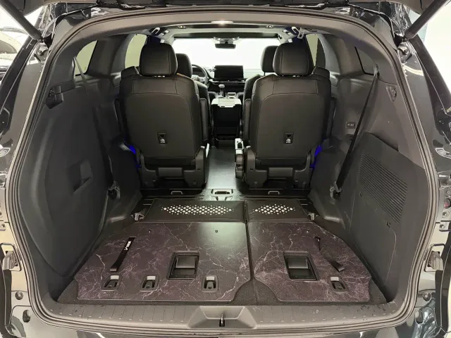 Toyota Granvia — Фото автомобиля 27