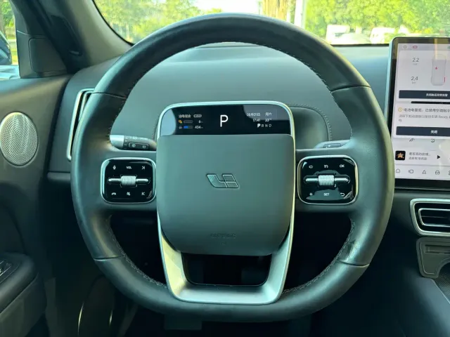 Li Auto L7 — Фото автомобиля 10