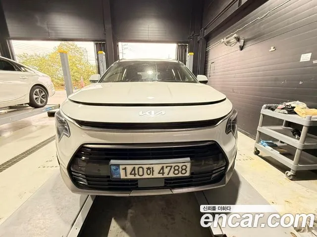 Фотография автомобиля — Kia Niro The All New