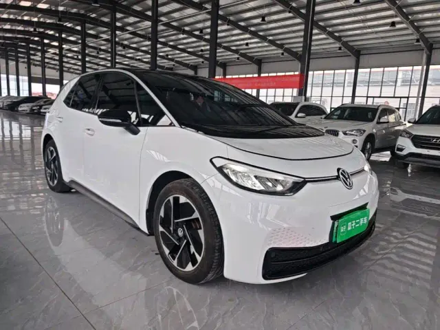 Volkswagen ID.3 — Фото автомобиля 3