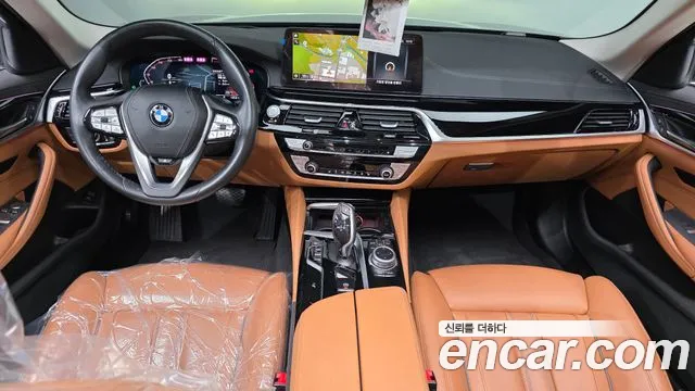 BMW 5 Series G30 — Фото автомобиля 7