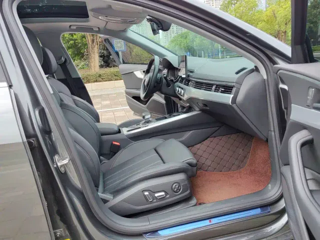 Audi A4L — Фото автомобиля 15