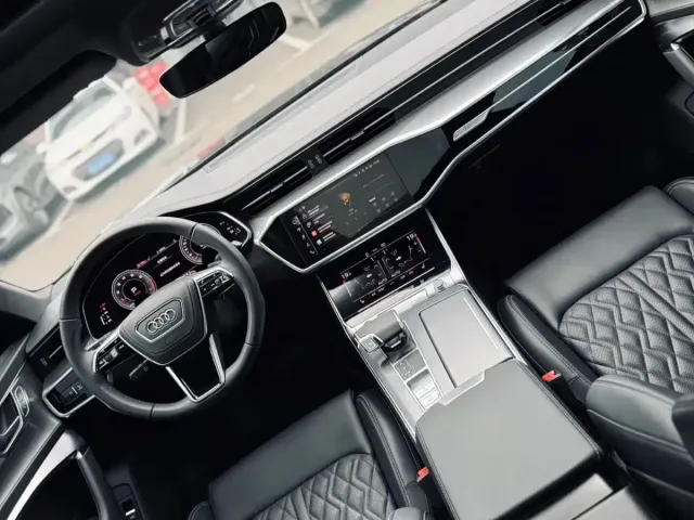 Audi A6L — Фото автомобиля 5