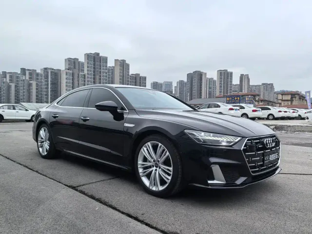 Audi A7L — Фото автомобиля 3