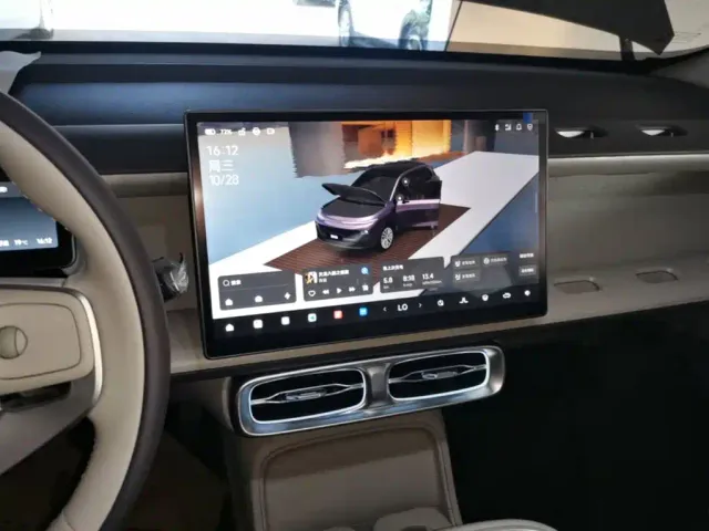 Leapmotor B10 — Фото автомобиля 12