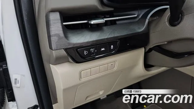 Kia Canival Carnival 4 поколение Бензин 9 мест Signature — Фото автомобиля 17