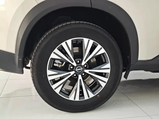 Nissan X-Trail — Фото автомобиля 24