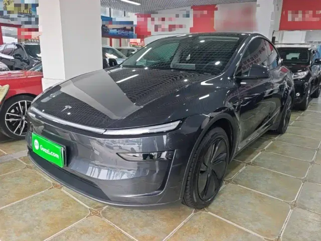 Фотография автомобиля — Tesla Model Y