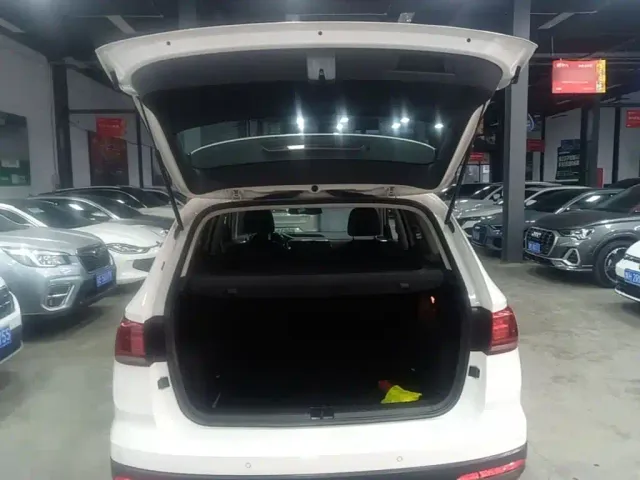 Volkswagen Tharu — Фото автомобиля 18