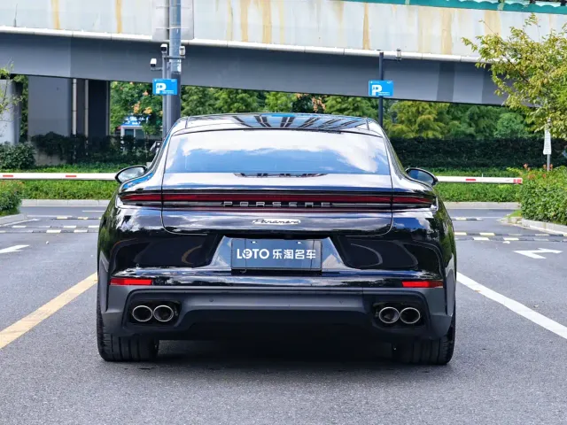 Porsche Panamera — Фото автомобиля 4