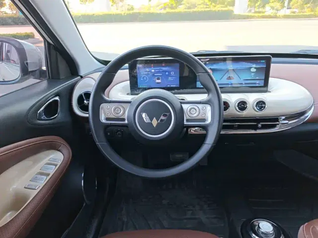 Wuling Bingo — Фото автомобиля 10