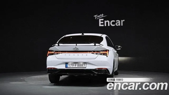 Hyundai Avante — Фото автомобиля 4