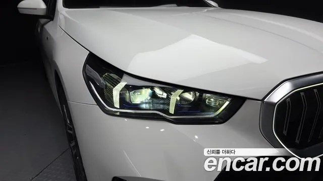 BMW 5-Series — Фото автомобиля 20