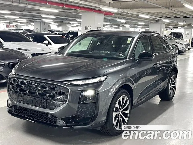 Audi Q3 TFSI quattro S Line Black Edition — Фото автомобиля 4