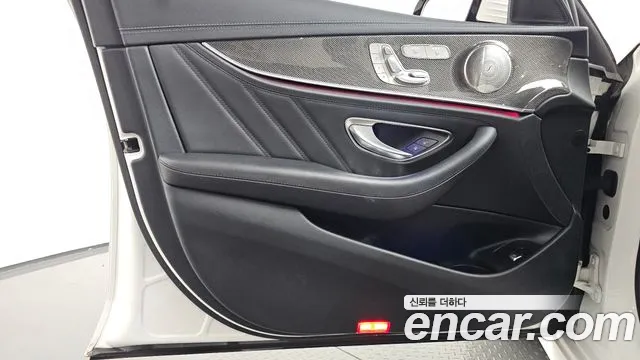 Mercedes-Benz E-Class W213 — Фото автомобиля 13