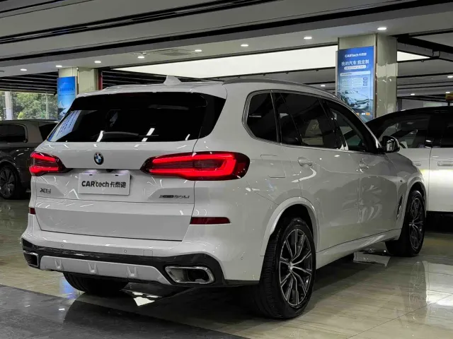 BMW X5 — Фото автомобиля 4