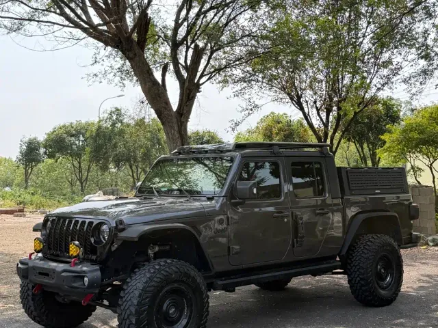 Jeep Gladiator — Фото автомобиля 7