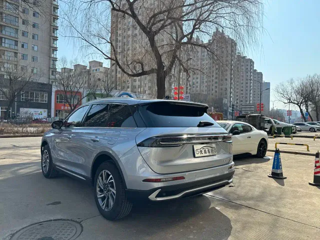 Lincoln Corsair — Фото автомобиля 4