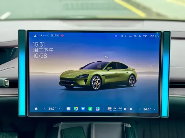 Xiaomi SU7 — Фото автомобиля 18