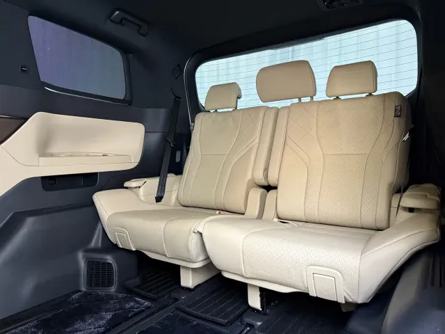 Toyota Vellfire — Фото автомобиля 7