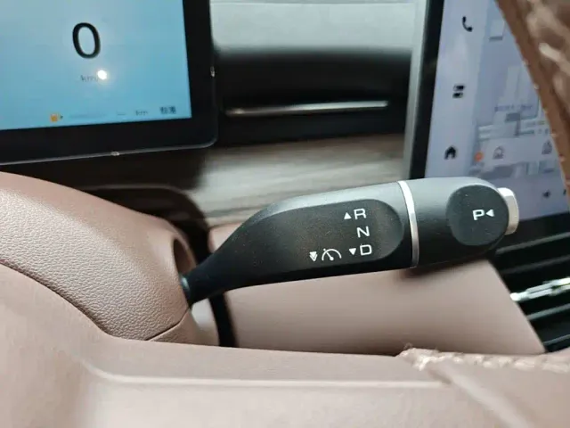 Wuling Starlight S — Фото автомобиля 9