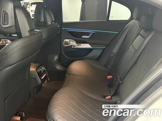 Mercedes-Benz E-Class W214 — Фото автомобиля 9