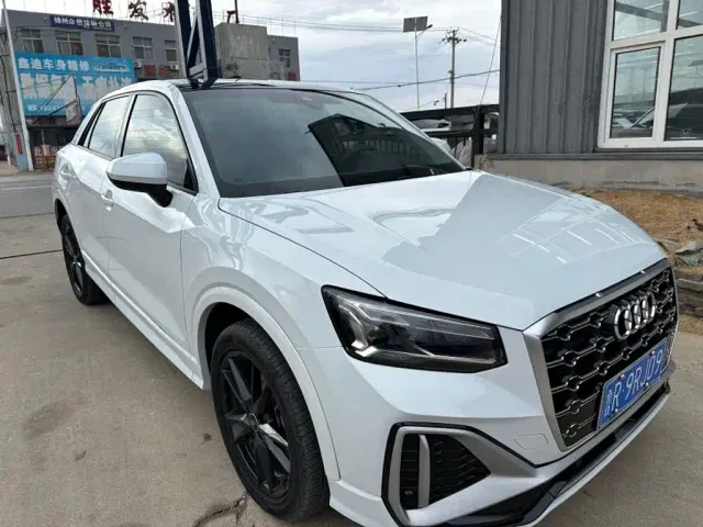 Audi Q2L — Фото автомобиля 2