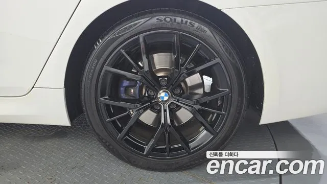 BMW 5 Series G30 — Фото автомобиля 6