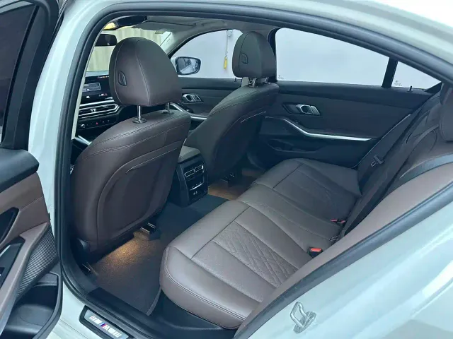 BMW 3 Series — Фото автомобиля 14