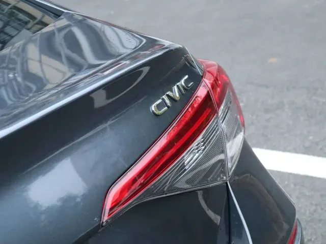 Honda Civic — Фото автомобиля 9