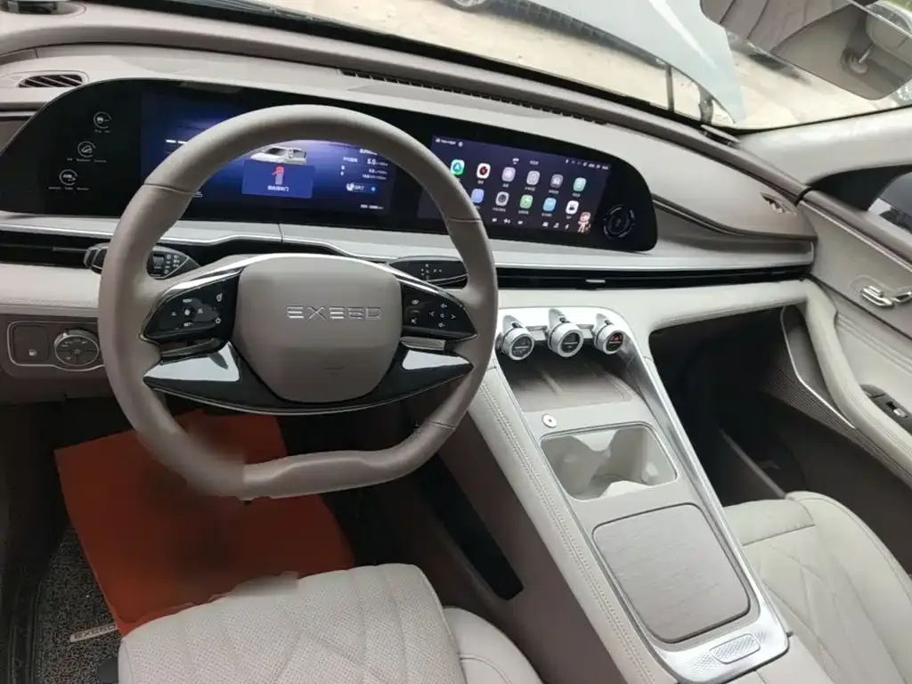 Exeed Yaoguang C-DM 2025 200 Ultra Long Range Pro AWD — Фото автомобиля 9
