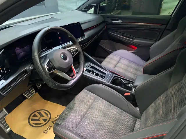 Volkswagen Golf GTI — Фото автомобиля 4