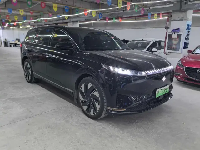 Dongfeng eπ 008 — Фото автомобиля 3