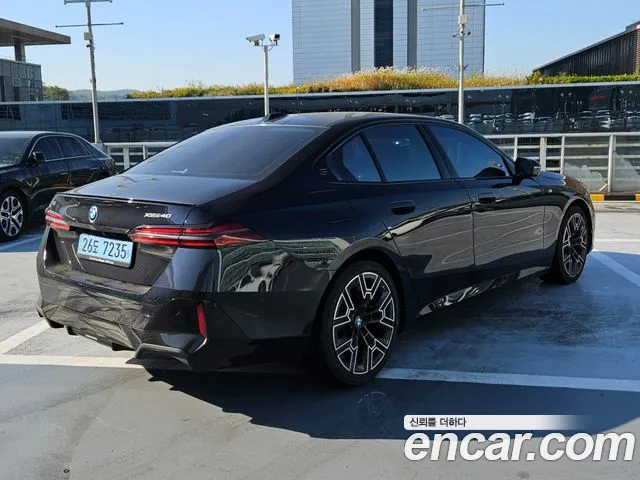 BMW i5 G60 — Фото автомобиля 2