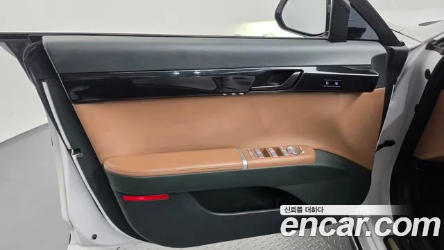 Hyundai Grandeur GN7 — Фото автомобиля 13