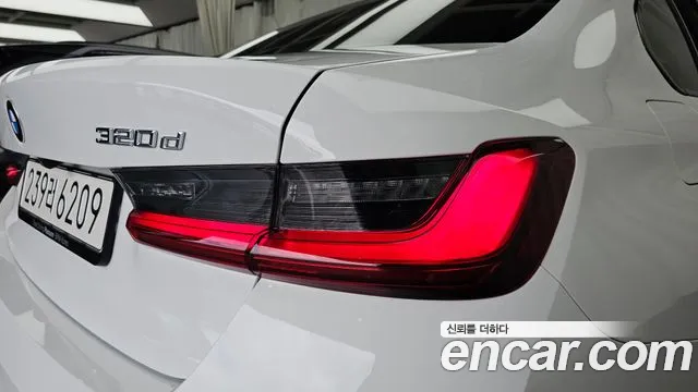 BMW 3-Series 3 серия (G20) — Фото автомобиля 21