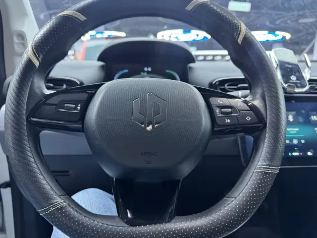Leapmotor T03 — Фото автомобиля 14