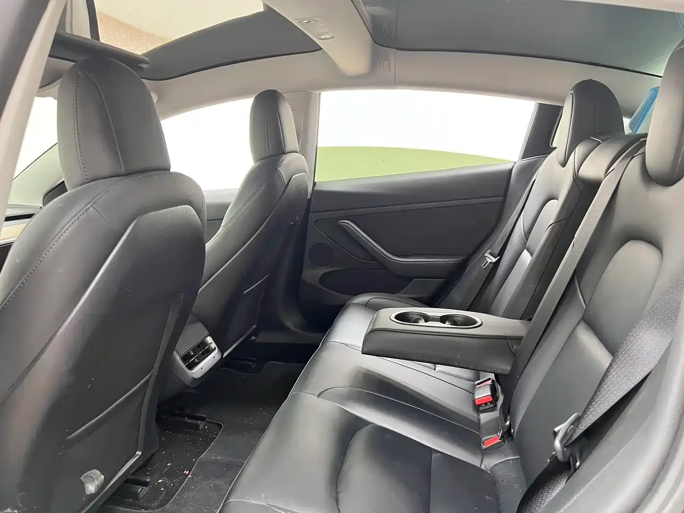 Tesla Model 3 2022 Performance High-Performance AWD — Фото автомобиля 17