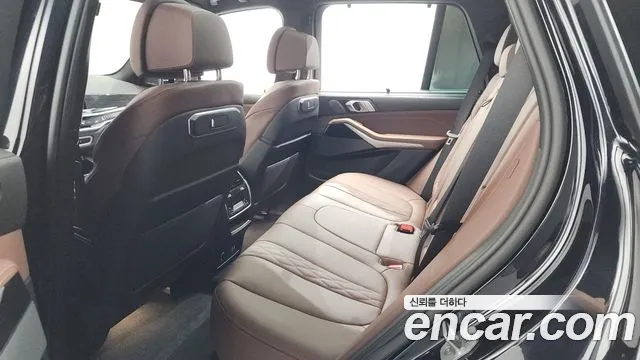 BMW X5 xDrive 40i M Sport — Фото автомобиля 26