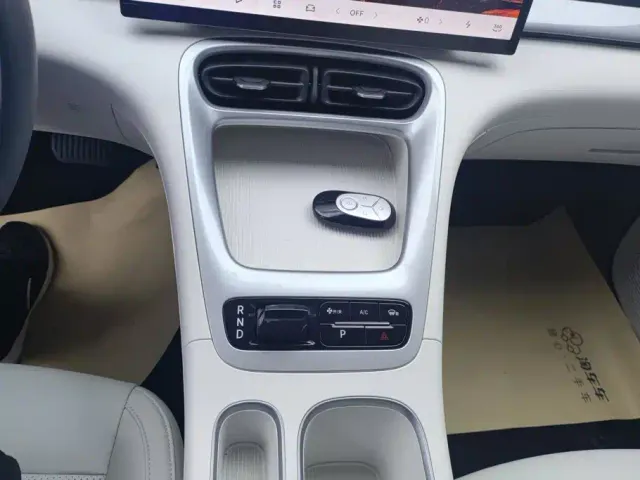 Geely Starry Wish — Фото автомобиля 16