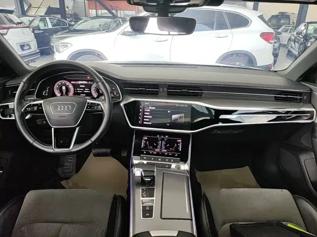 Audi A6L — Фото автомобиля 9
