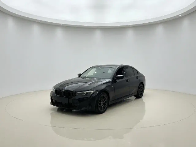 Фотография автомобиля — BMW 3 Series