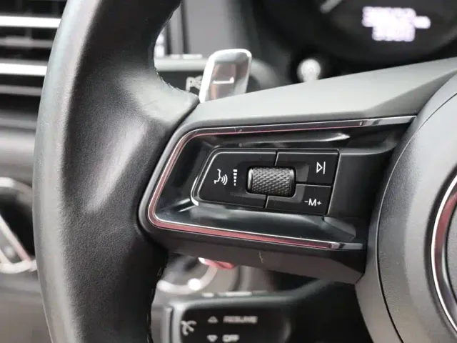 Porsche Macan — Фото автомобиля 18