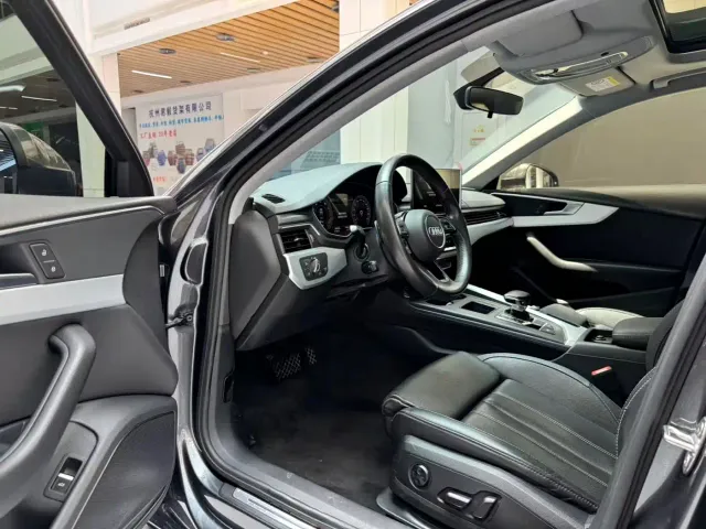 Audi A4L — Фото автомобиля 9