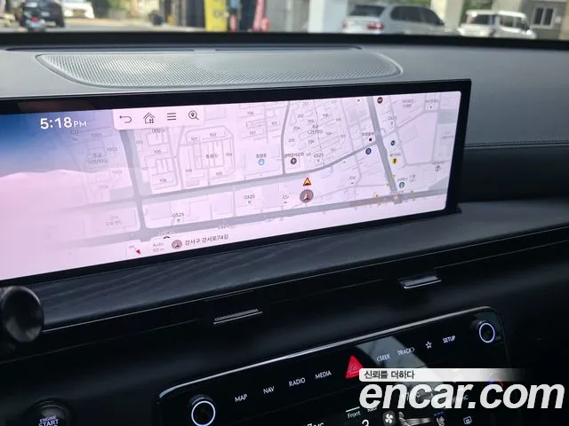 Genesis GV80 — Фото автомобиля 11