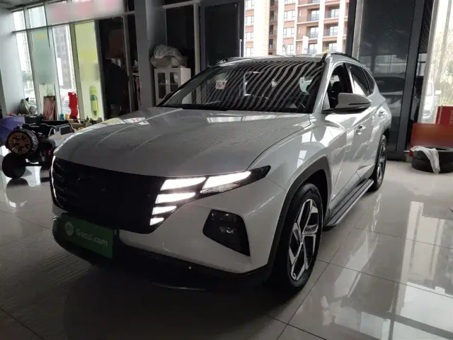 Фотография автомобиля — Hyundai Tucson